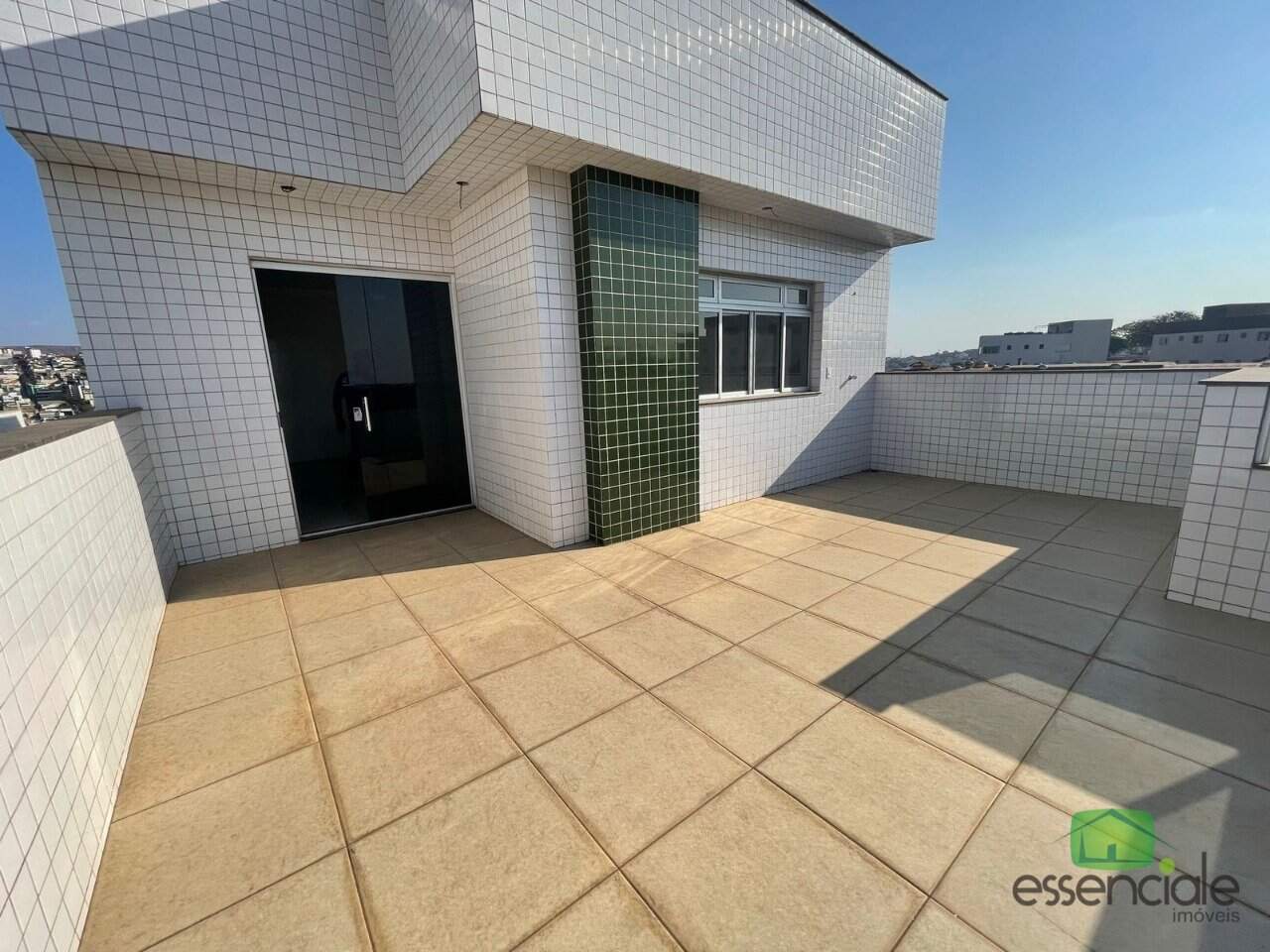 Cobertura à venda com 3 quartos, 160m² - Foto 2