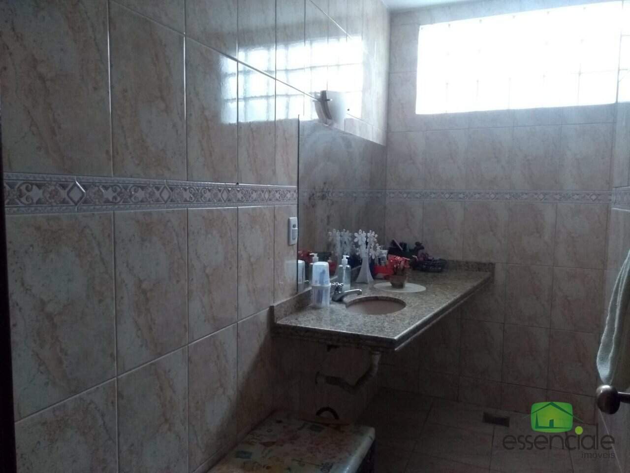 Casa à venda com 3 quartos, 200m² - Foto 13