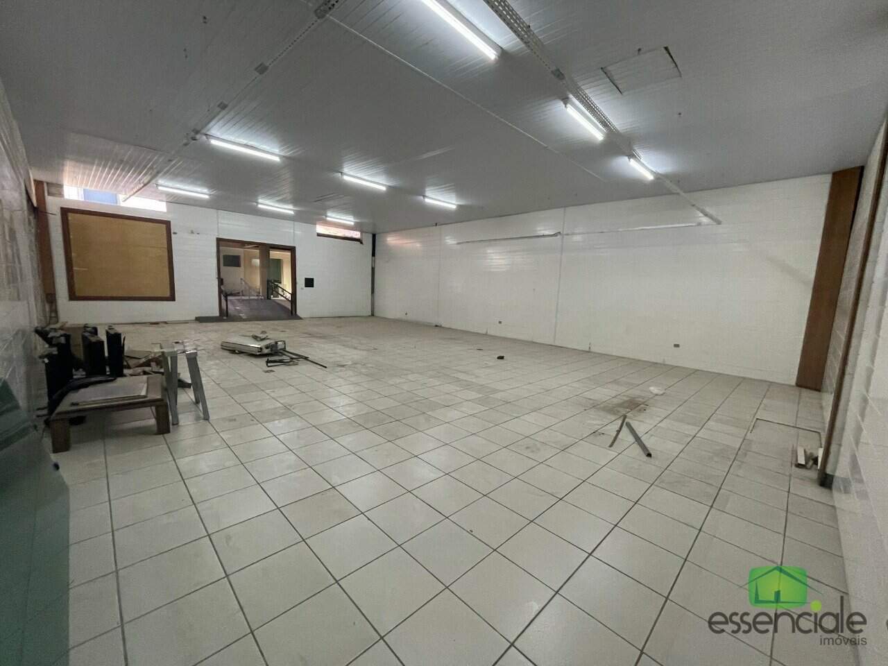 Depósito-Galpão-Armazém para alugar, 250m² - Foto 6