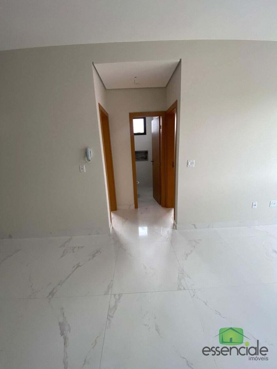 Apartamento à venda com 2 quartos, 60m² - Foto 4