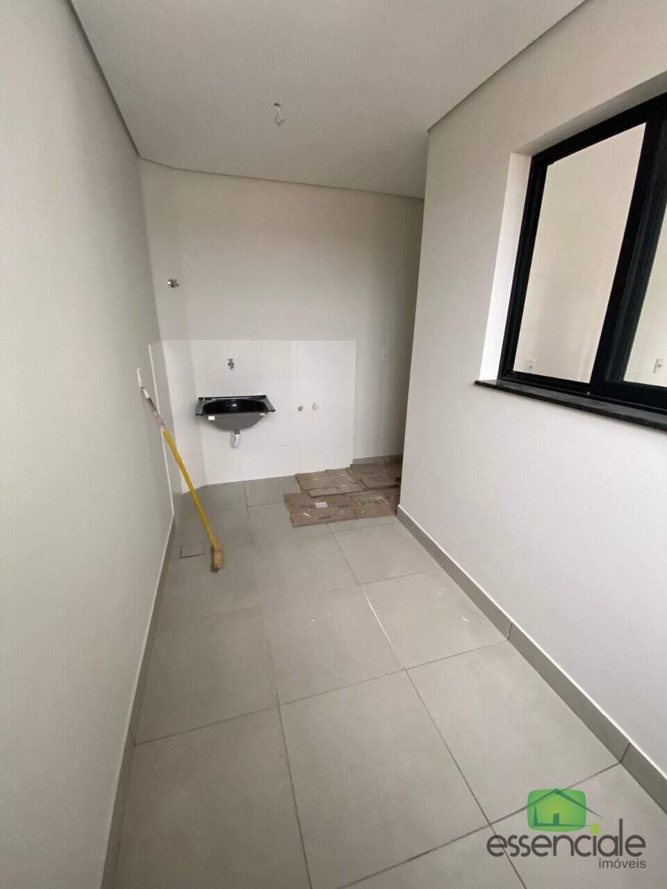 Apartamento à venda com 2 quartos, 60m² - Foto 11