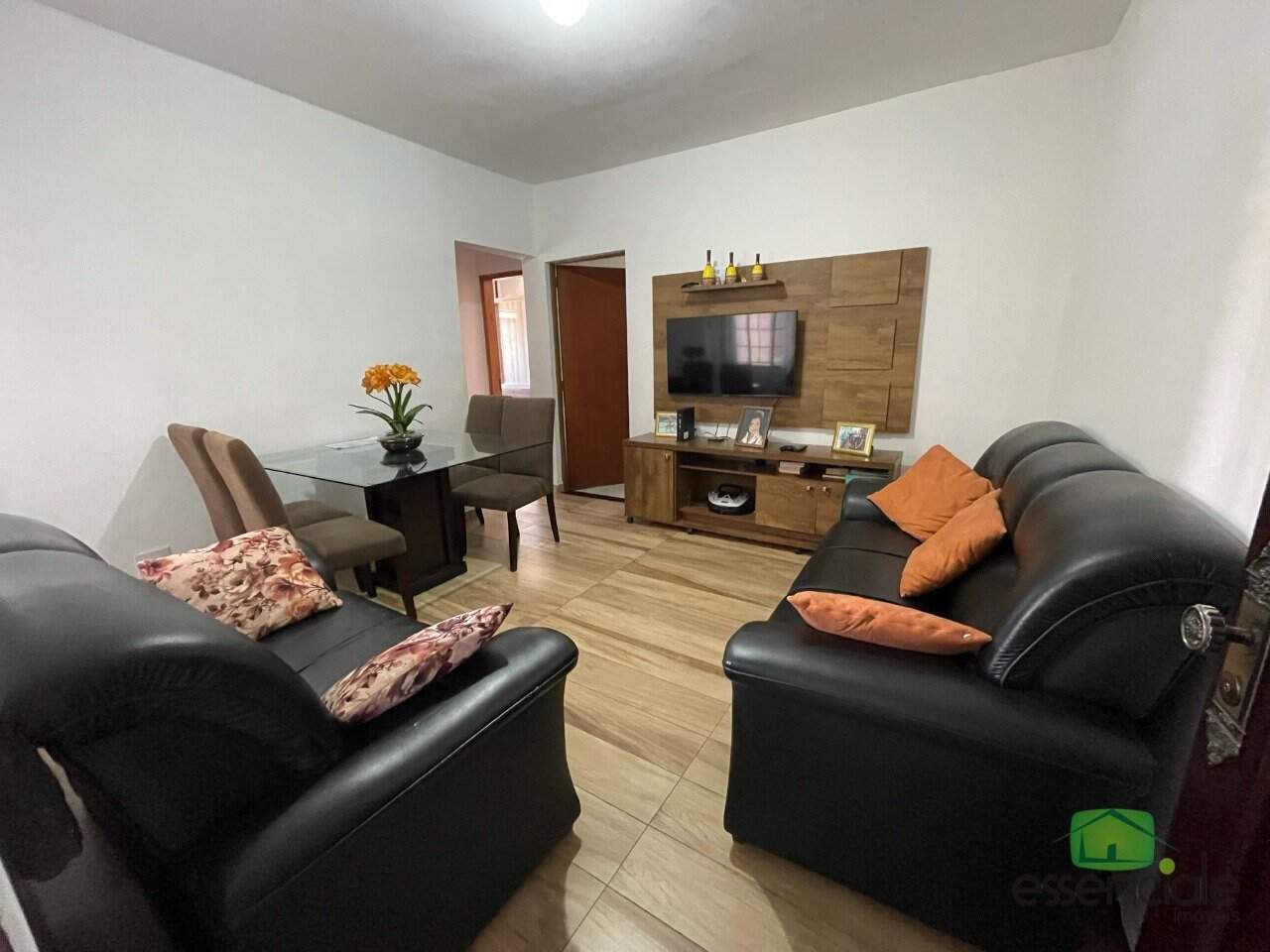 Apartamento à venda com 2 quartos, 57m² - Foto 1