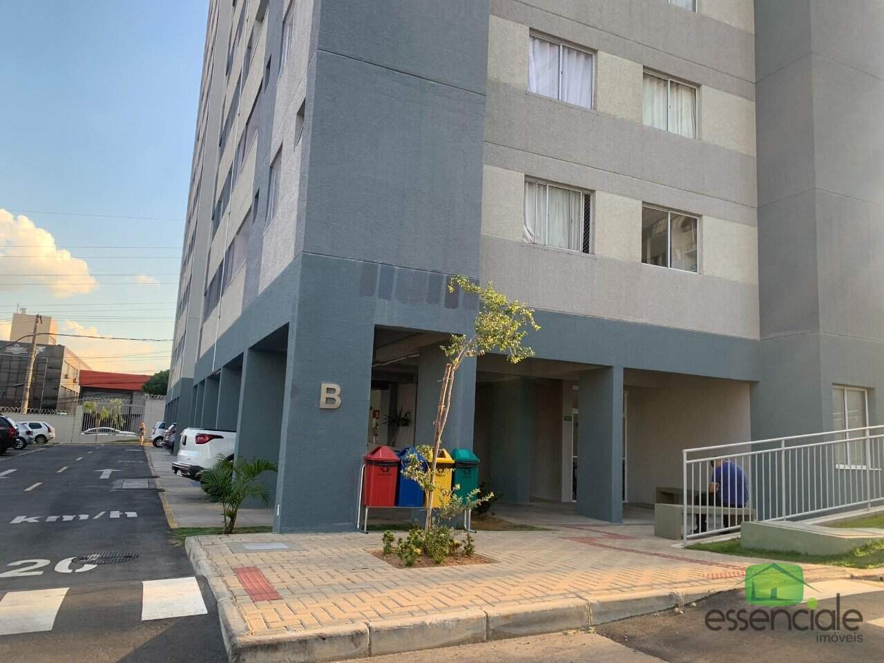 Apartamento para alugar com 2 quartos, 48m² - Foto 2