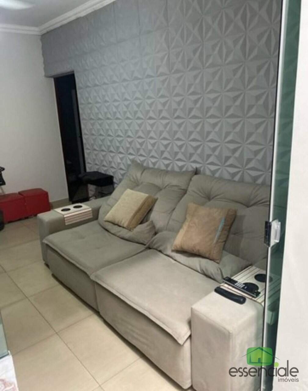 Apartamento à venda com 3 quartos, 68m² - Foto 1