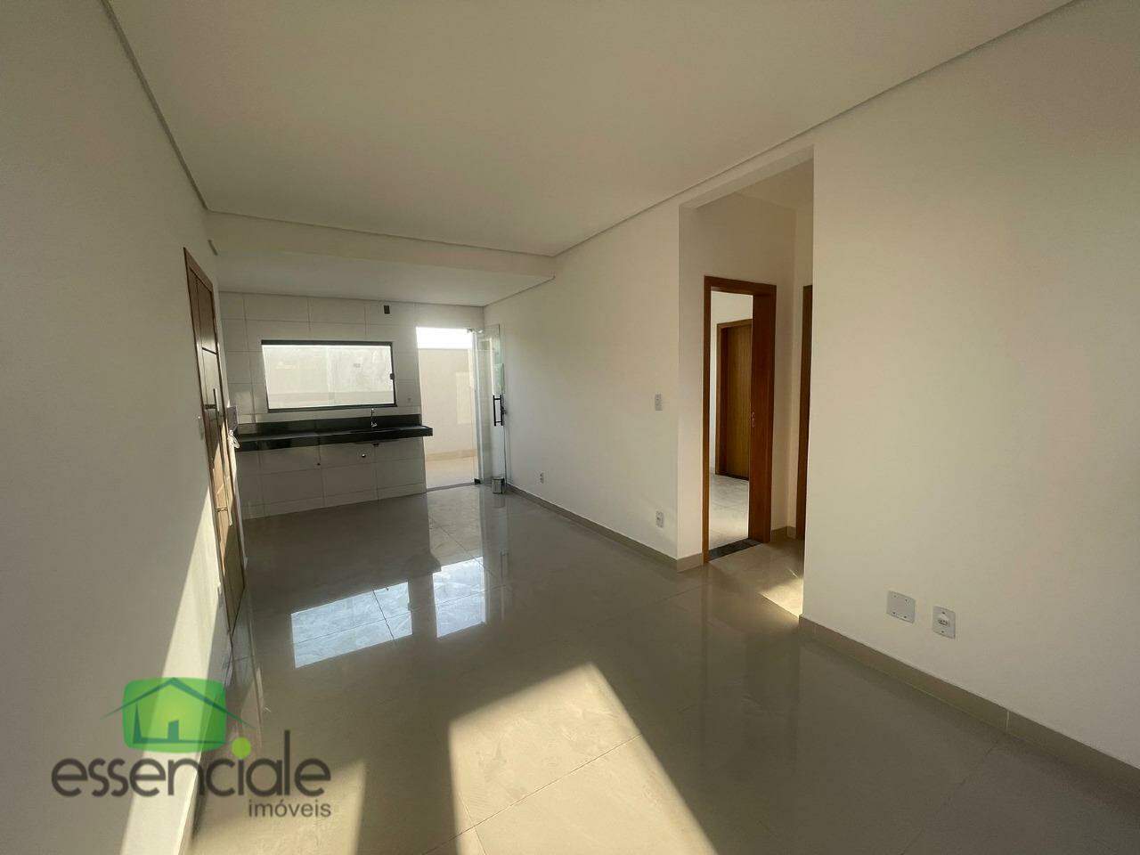 Apartamento à venda com 2 quartos, 58m² - Foto 4