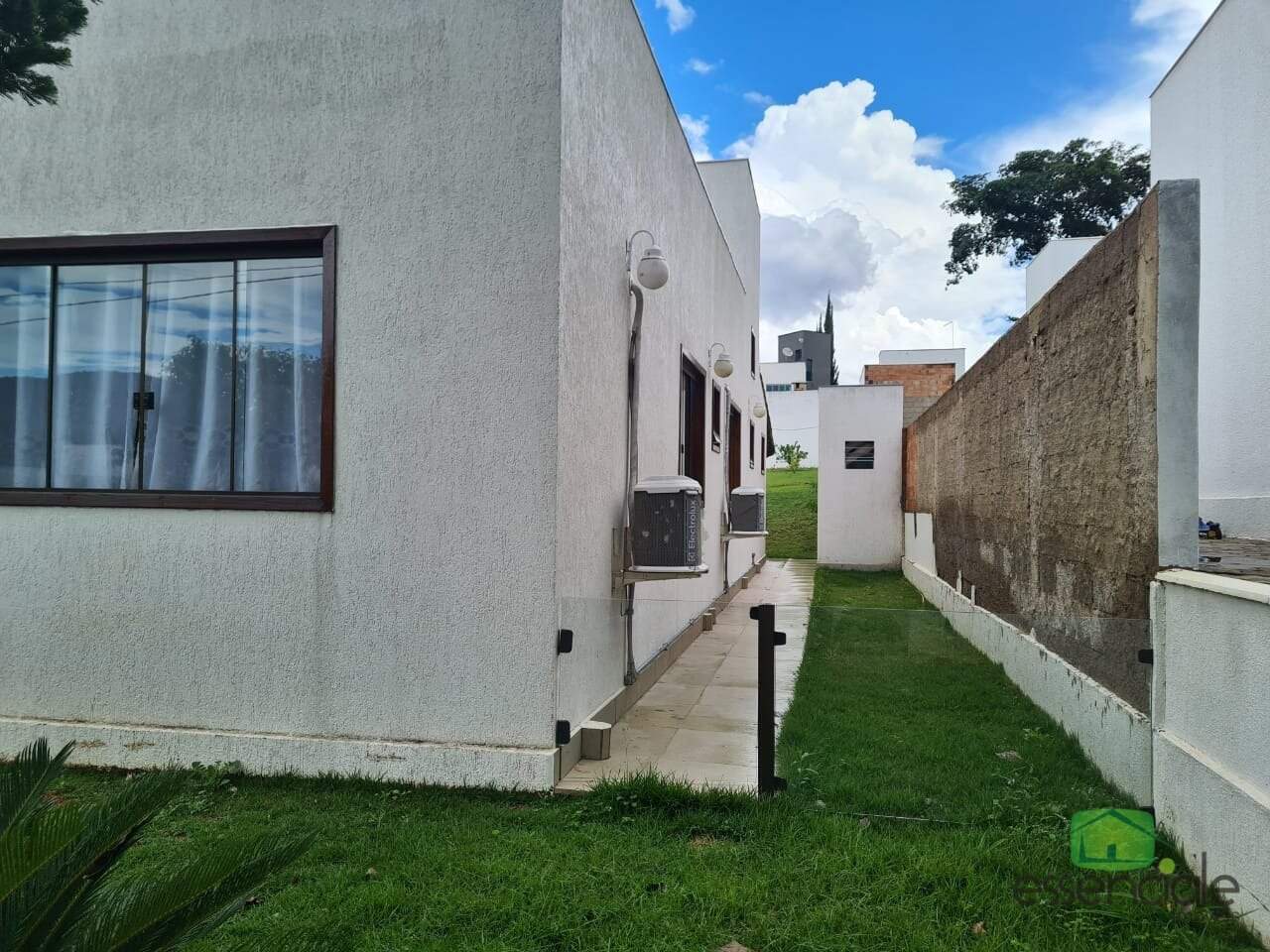 Casa à venda com 3 quartos, 360m² - Foto 6