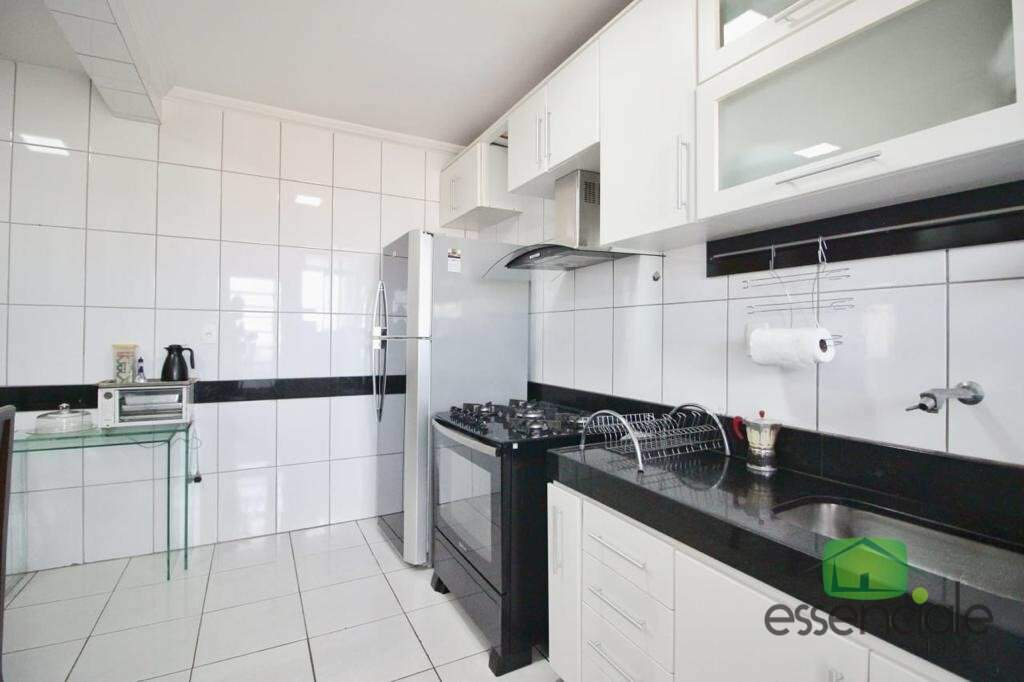 Apartamento à venda com 3 quartos, 97m² - Foto 19