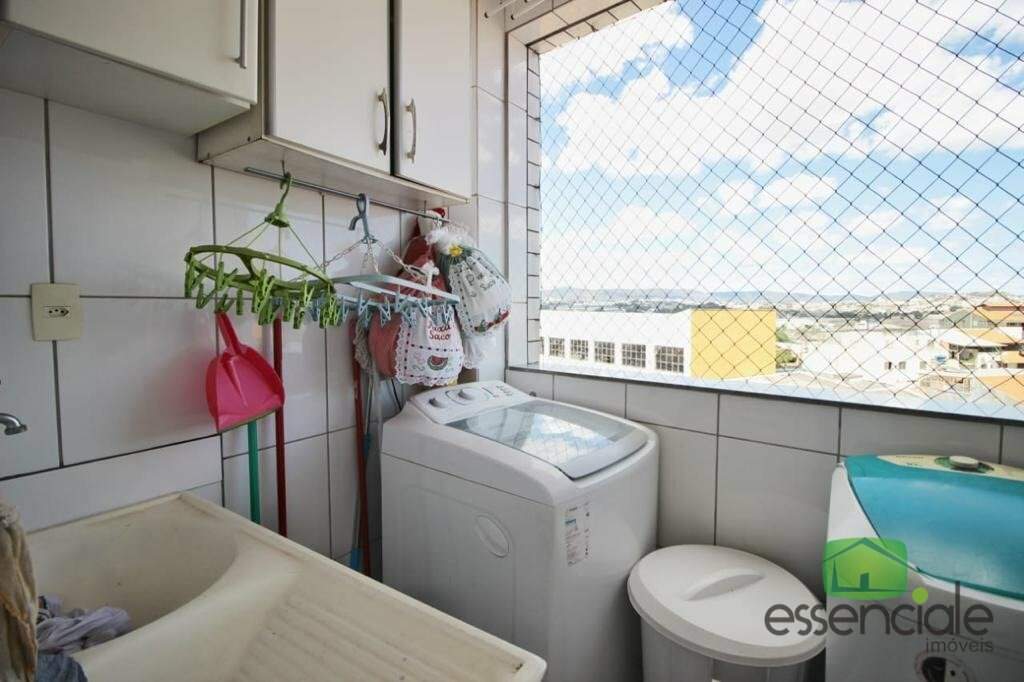 Apartamento à venda com 3 quartos, 97m² - Foto 18