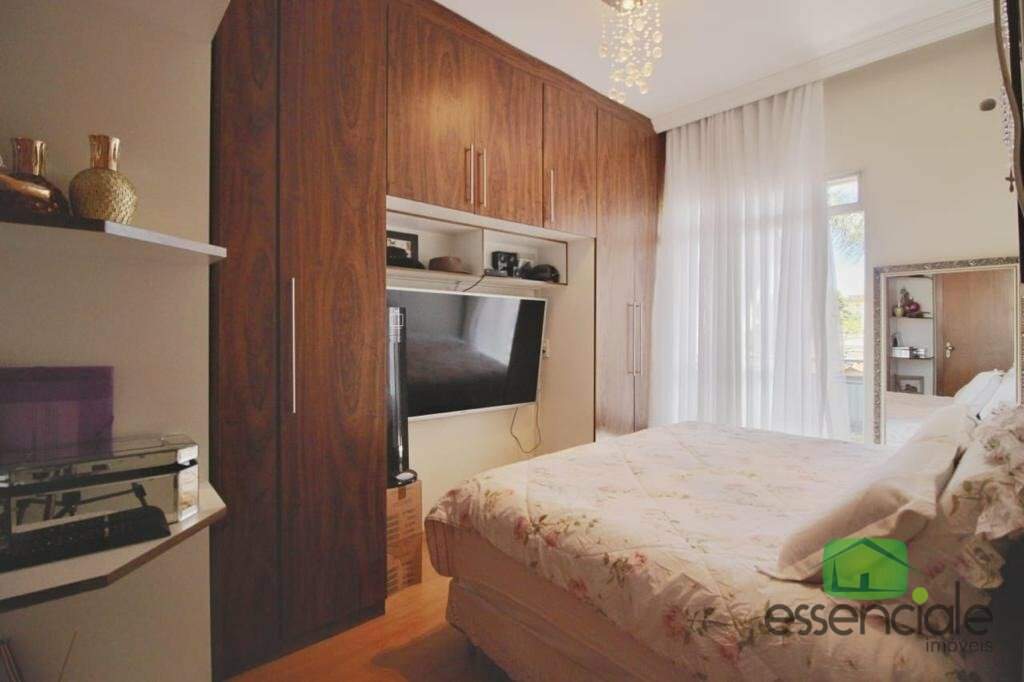 Apartamento à venda com 3 quartos, 97m² - Foto 11