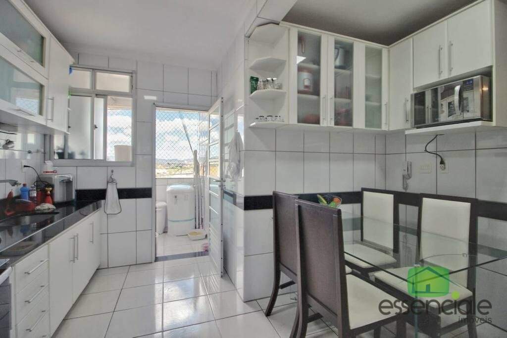 Apartamento à venda com 3 quartos, 97m² - Foto 16