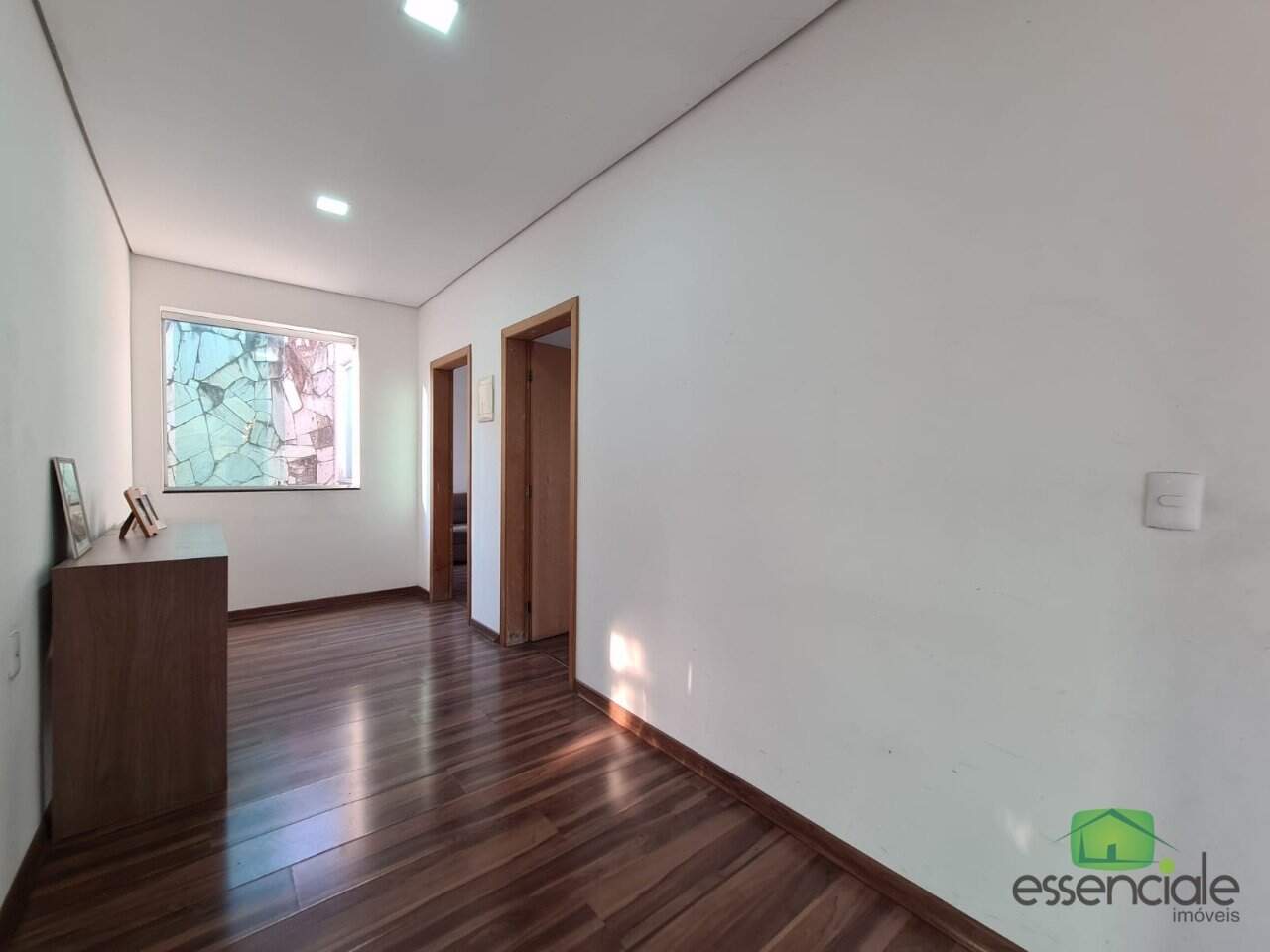 Casa à venda com 4 quartos, 360m² - Foto 9