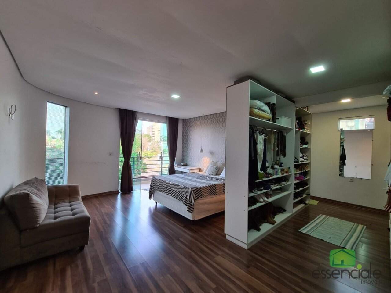 Casa à venda com 4 quartos, 360m² - Foto 12