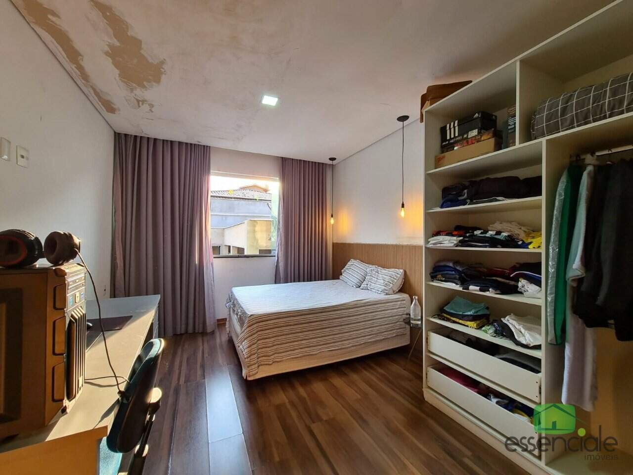 Casa à venda com 4 quartos, 360m² - Foto 16