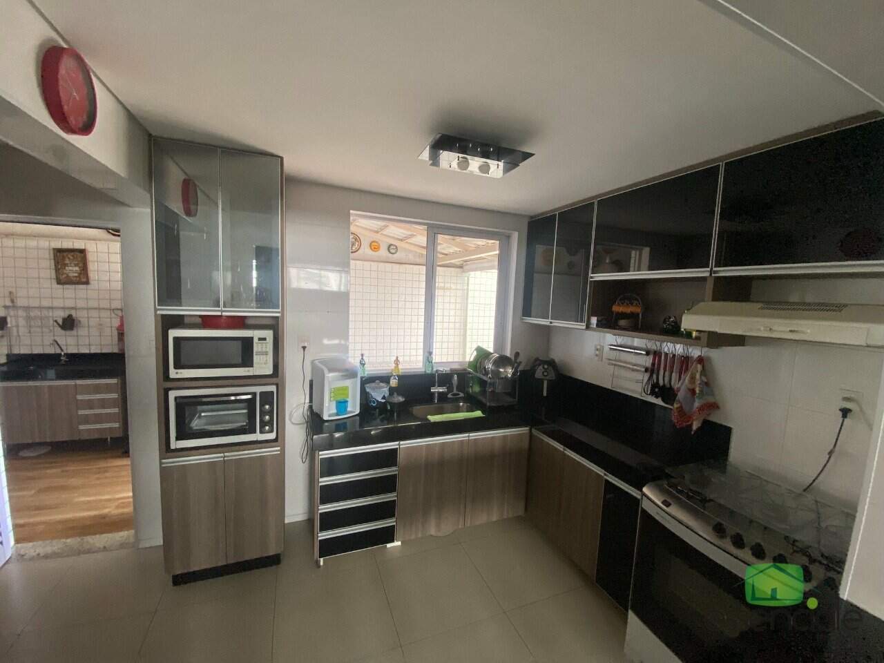 Apartamento à venda com 3 quartos, 210m² - Foto 14