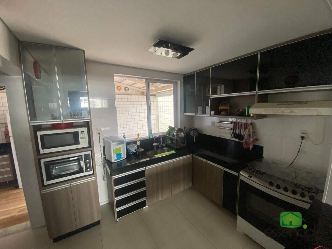 Apartamento à venda com 3 quartos, 210m² - Foto 15