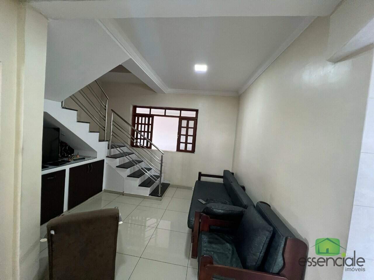 Casa à venda com 4 quartos, 360m² - Foto 4