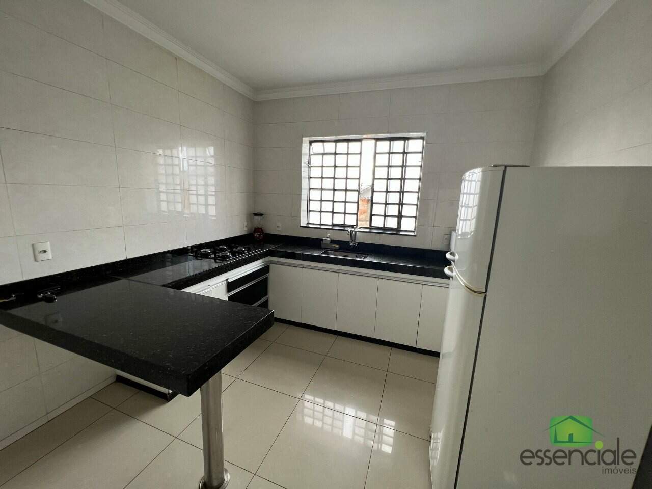 Casa à venda com 4 quartos, 360m² - Foto 6