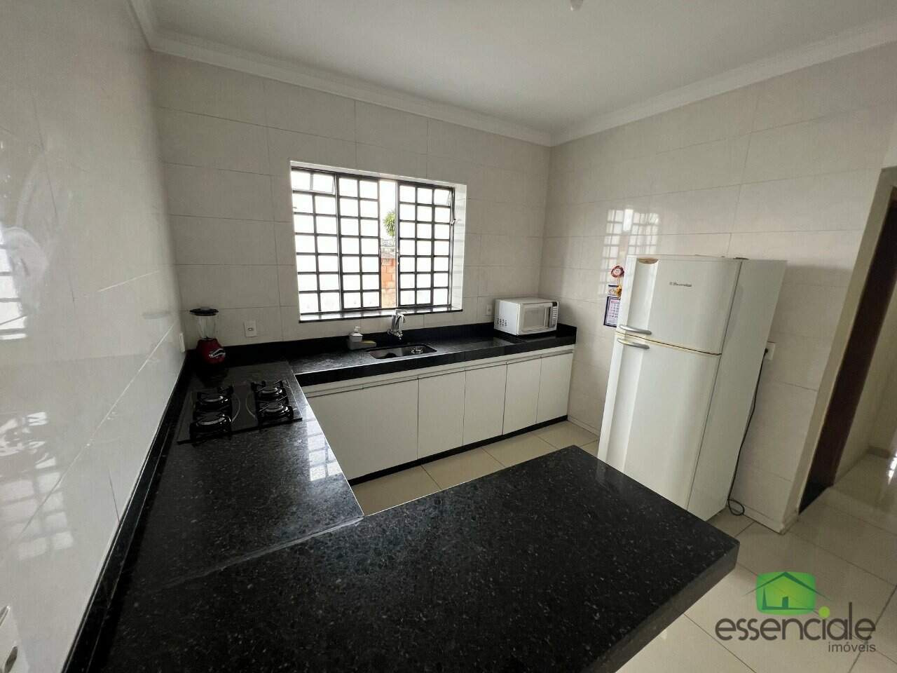 Casa à venda com 4 quartos, 360m² - Foto 5