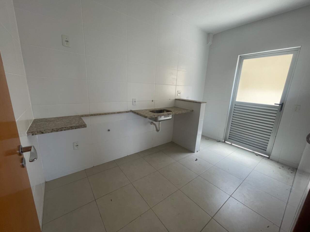 Apartamento à venda com 2 quartos, 70m² - Foto 7