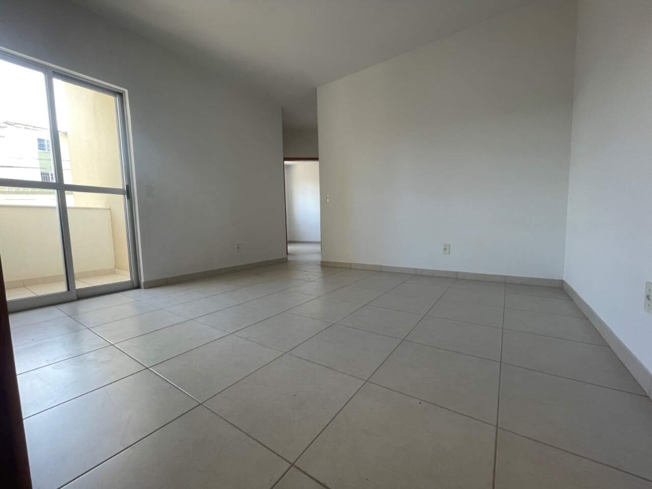 Apartamento à venda com 2 quartos, 52m² - Foto 2