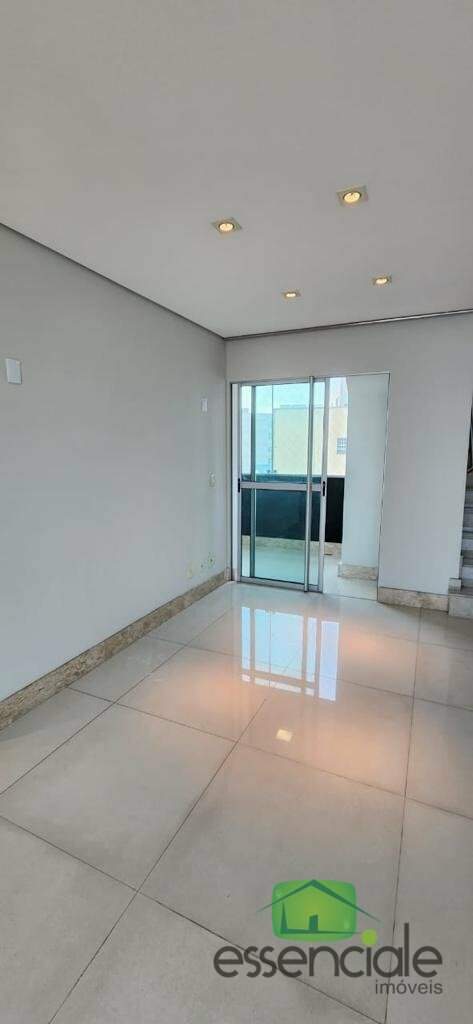 Cobertura à venda com 4 quartos, 200m² - Foto 11