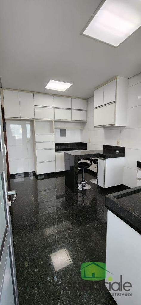 Cobertura à venda com 4 quartos, 200m² - Foto 15