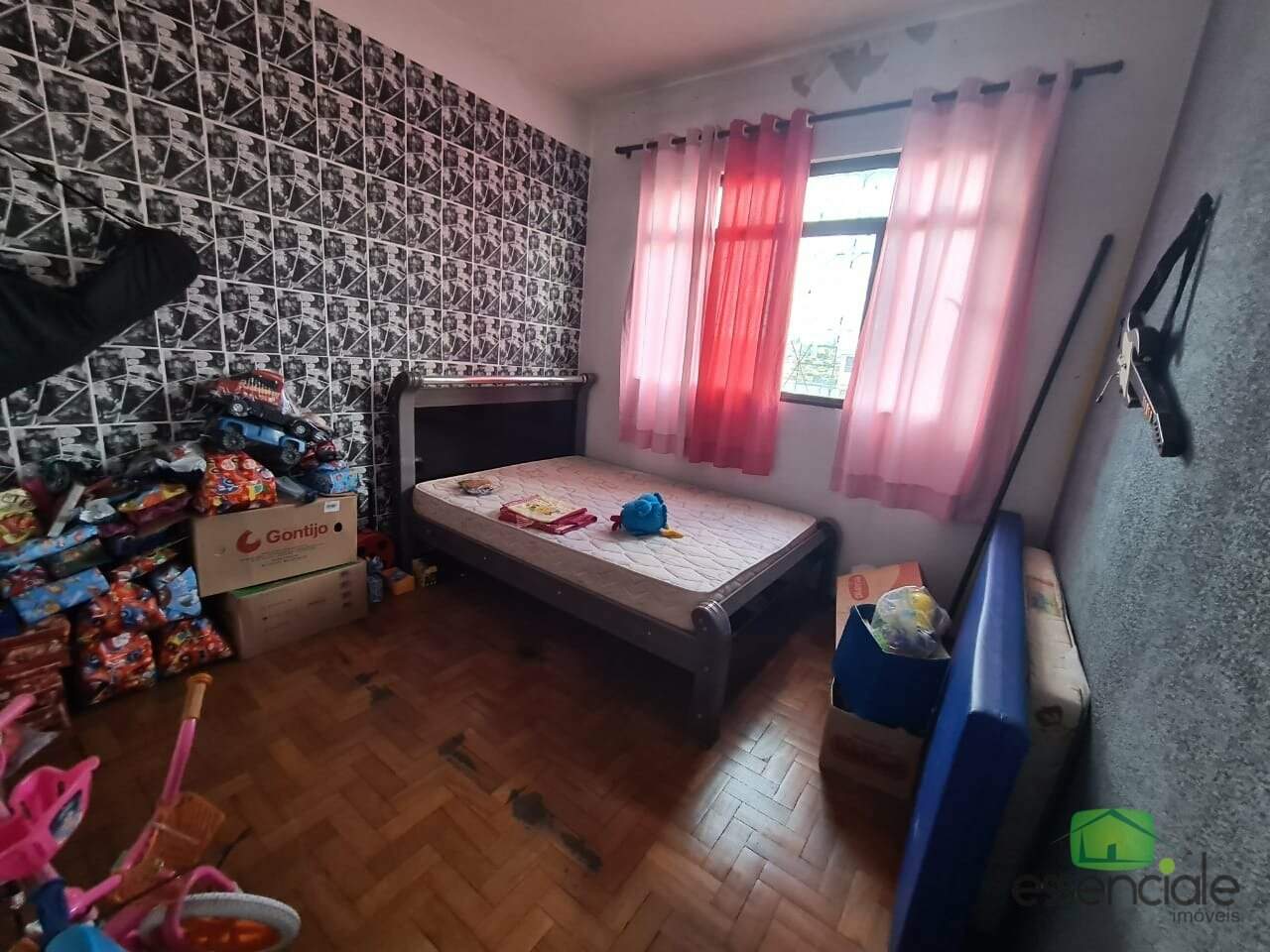 Casa à venda com 3 quartos, 90m² - Foto 8