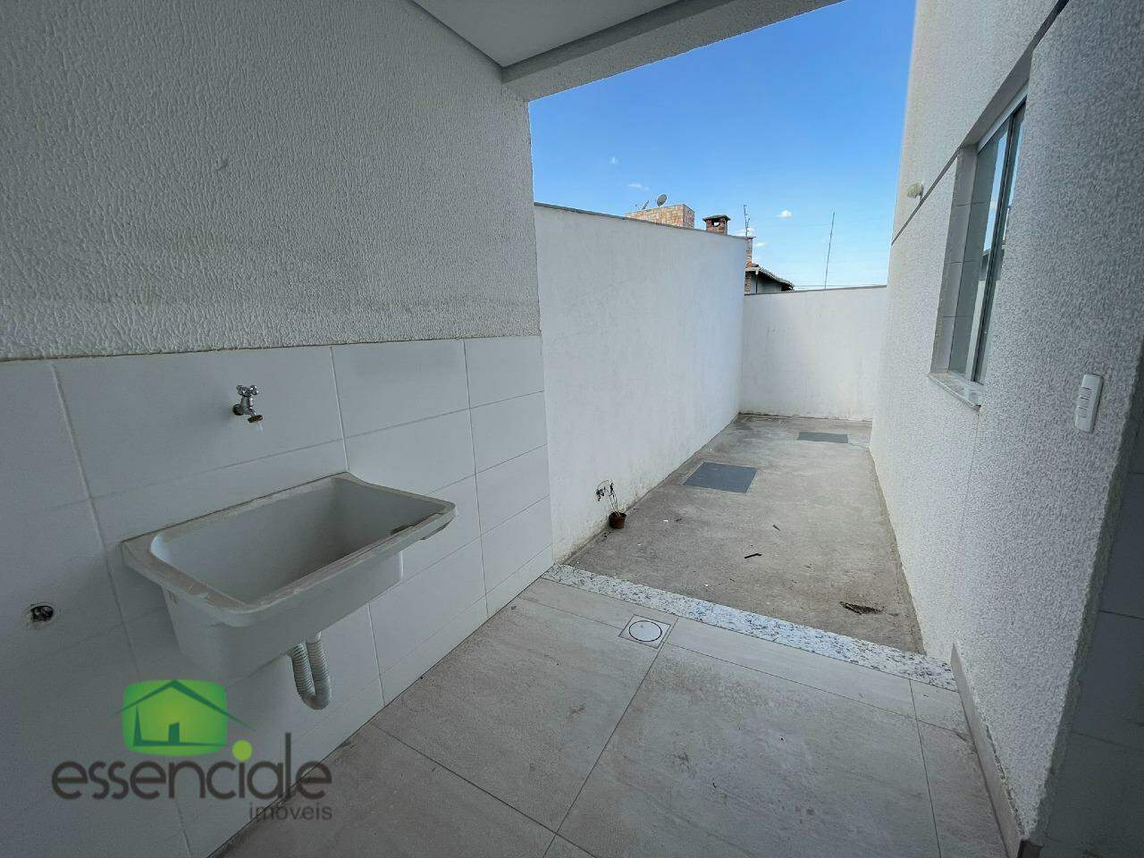 Apartamento à venda com 2 quartos, 47m² - Foto 12