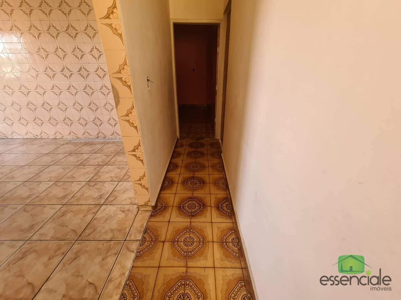 Casa à venda com 3 quartos, 90m² - Foto 11