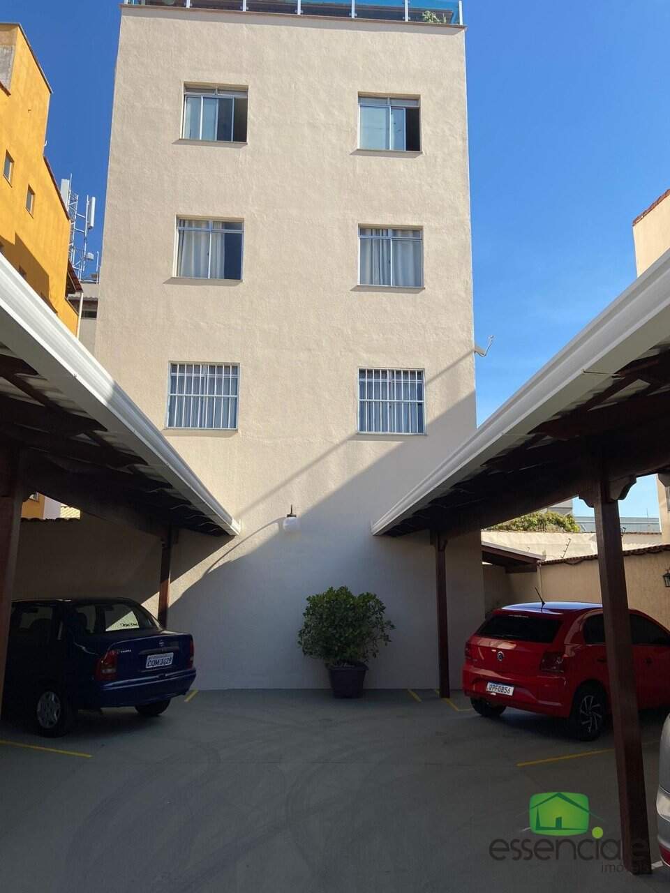 Cobertura à venda com 3 quartos, 100m² - Foto 1