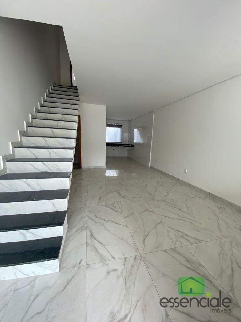 Casa à venda com 3 quartos, 130m² - Foto 4