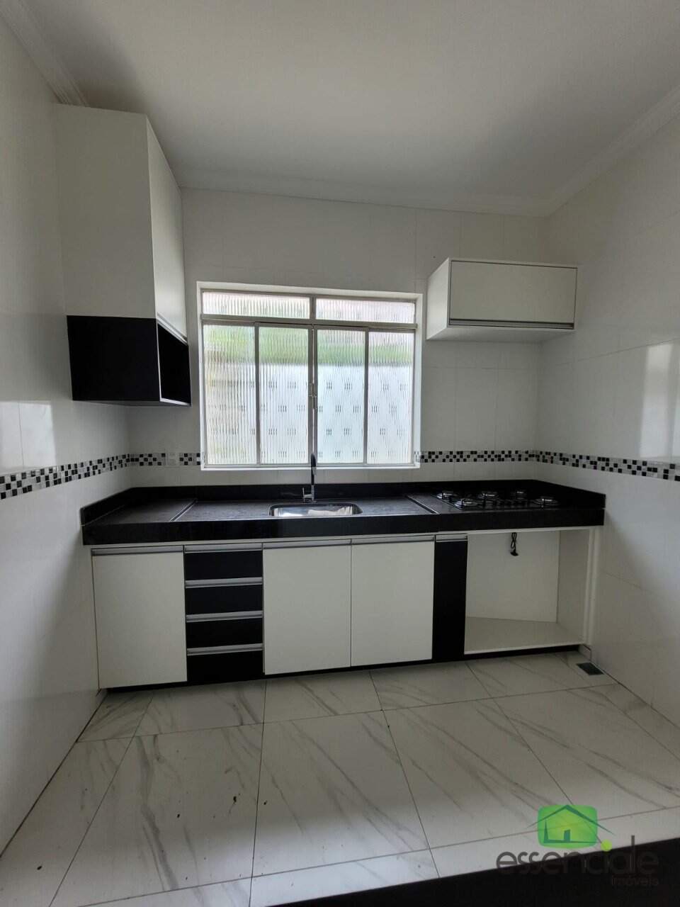 Casa à venda com 3 quartos, 360m² - Foto 9