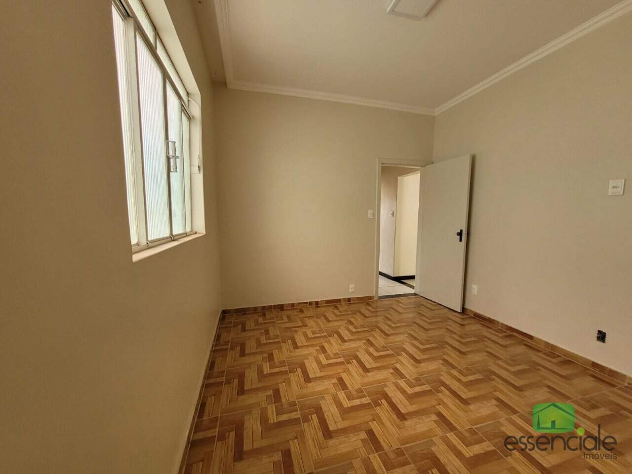 Casa à venda com 3 quartos, 360m² - Foto 17