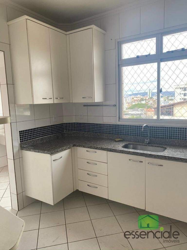 Cobertura à venda com 4 quartos, 240m² - Foto 17