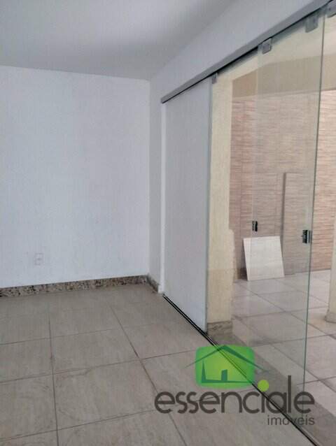 Casa para alugar com 3 quartos, 200m² - Foto 11