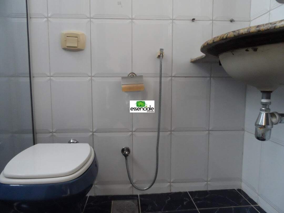 Apartamento para alugar com 3 quartos, 100m² - Foto 13