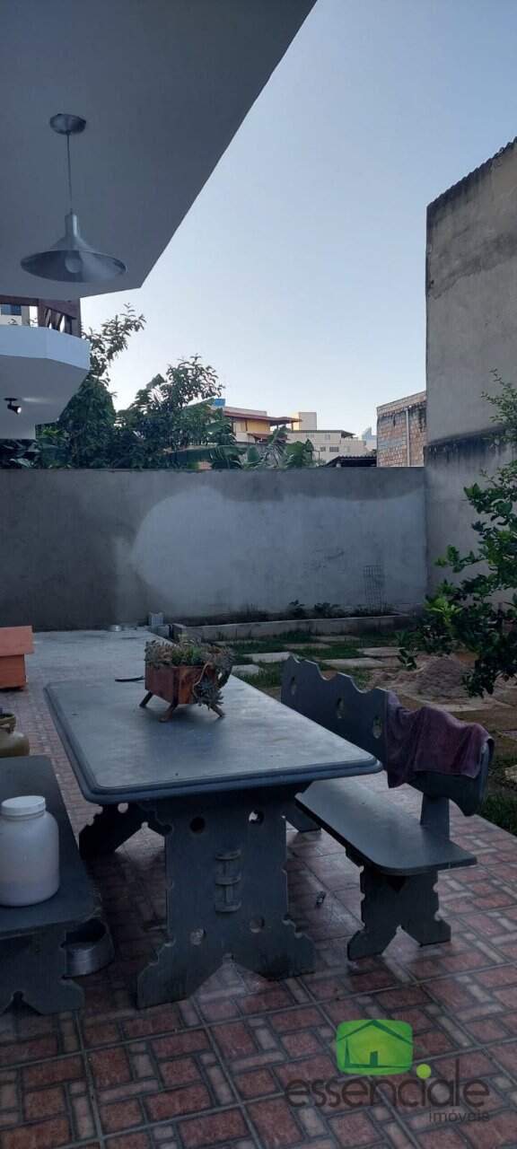 Casa à venda com 5 quartos, 300m² - Foto 25