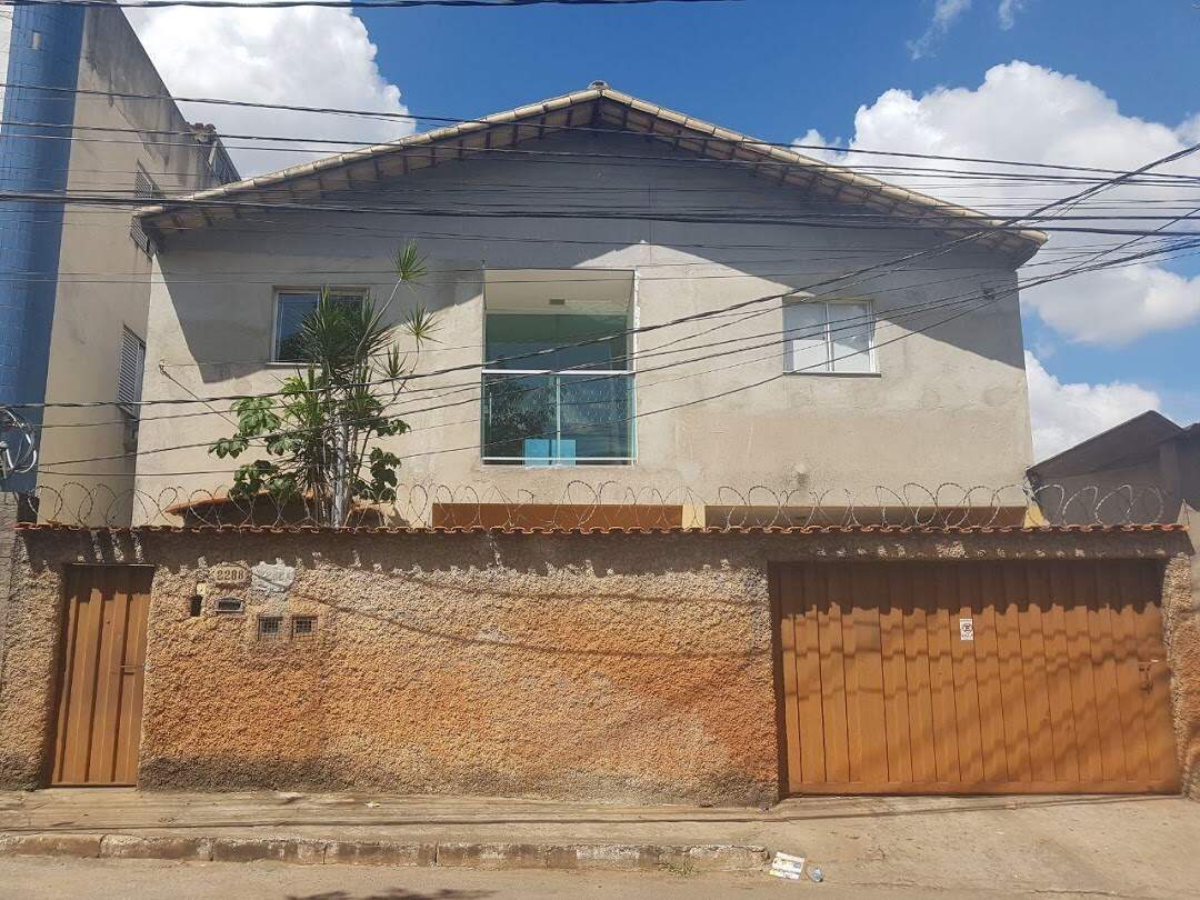 Casa à venda com 3 quartos, 250m² - Foto 9