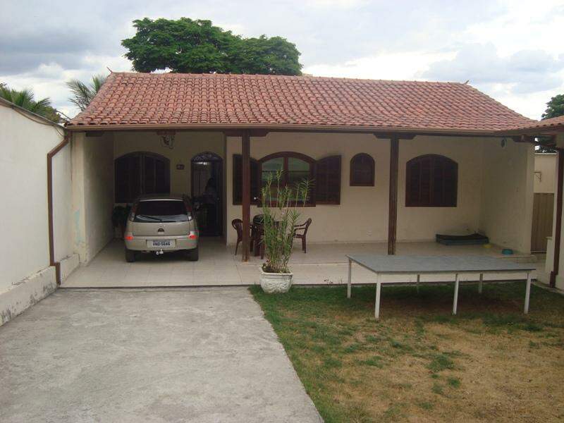 Casa à venda com 3 quartos, 120m² - Foto 1