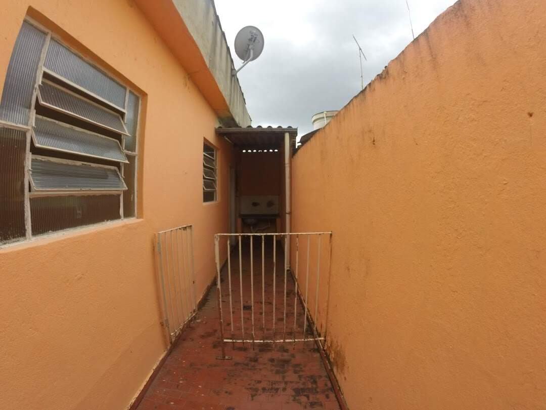 Casa à venda com 2 quartos, 200m² - Foto 21