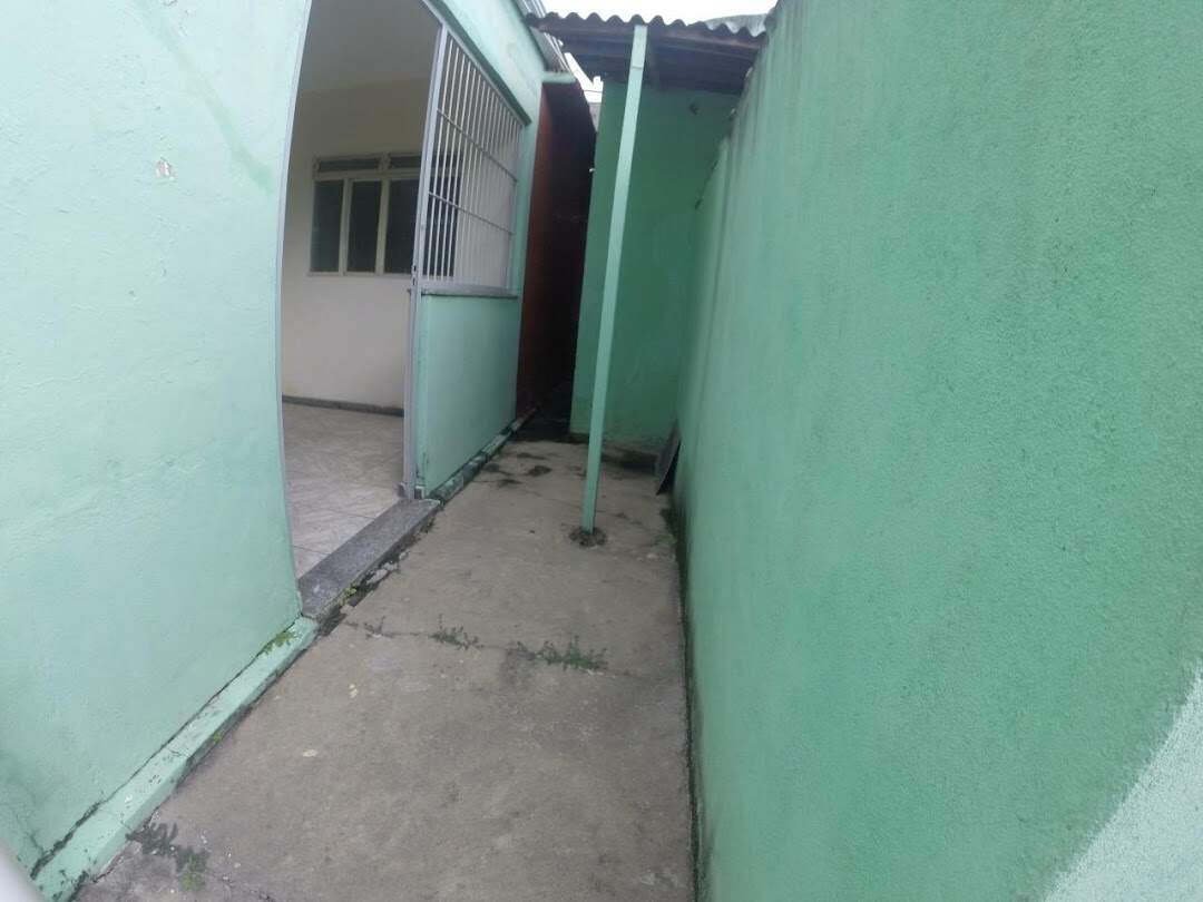 Casa à venda com 2 quartos, 200m² - Foto 18