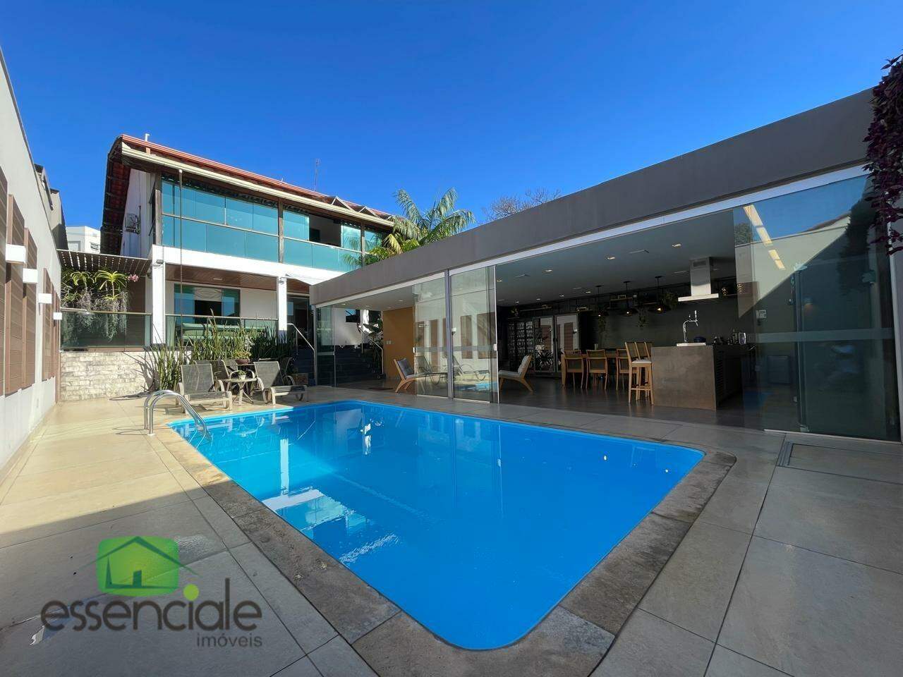 Casa, 4 quartos, 550 m² - Foto 1