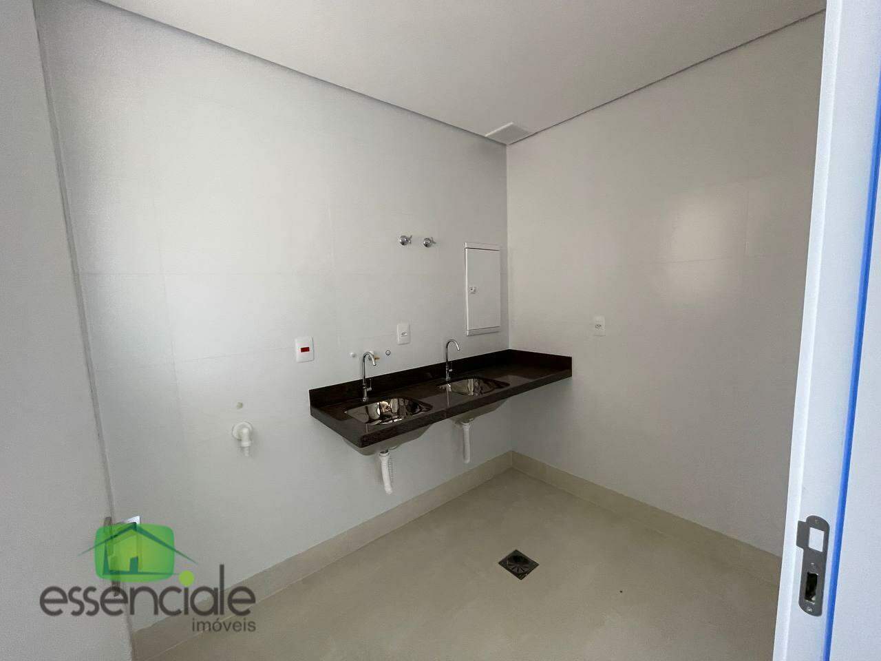 Apartamento à venda com 4 quartos, 180m² - Foto 10