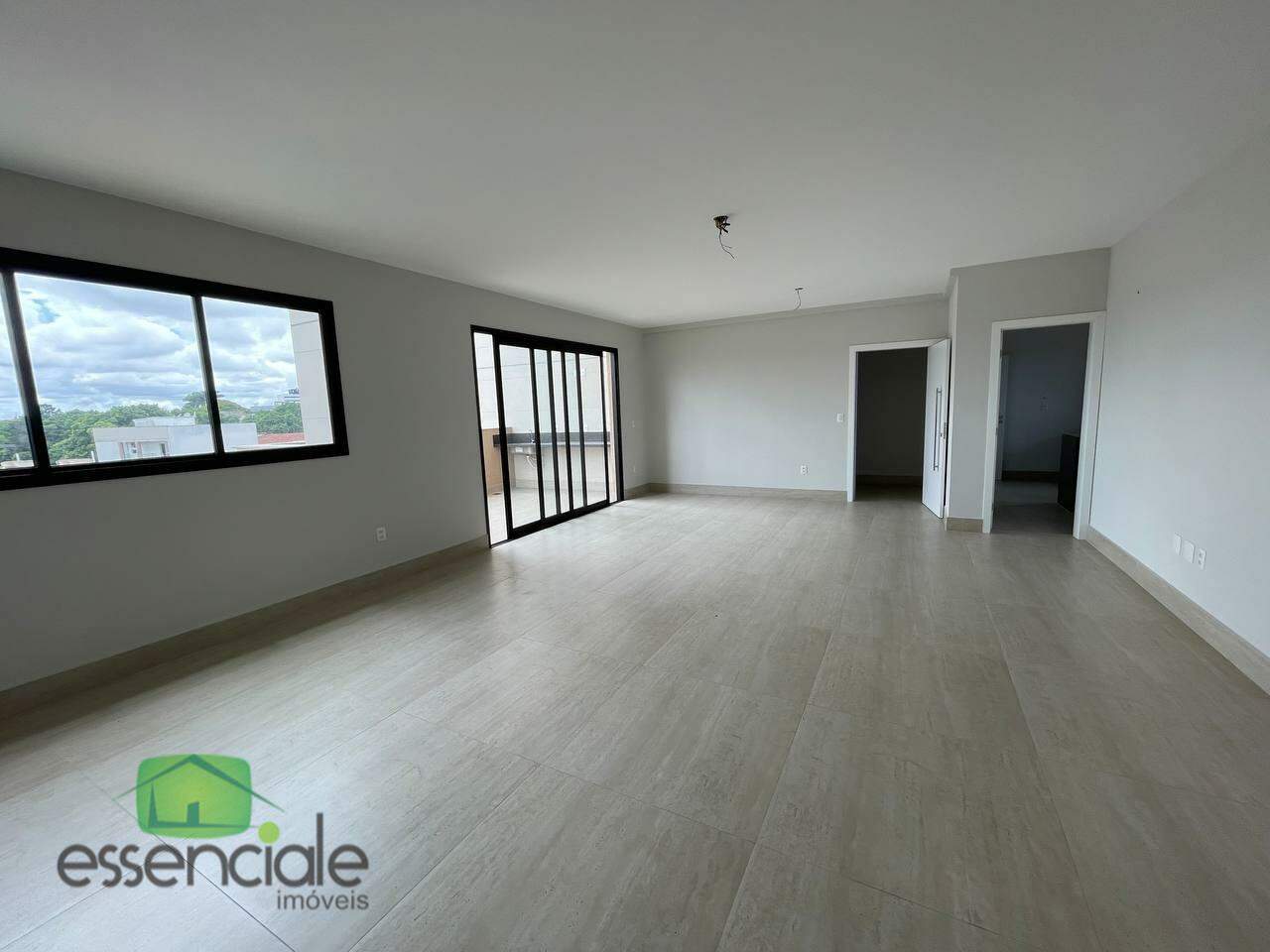 Apartamento à venda com 4 quartos, 180m² - Foto 7