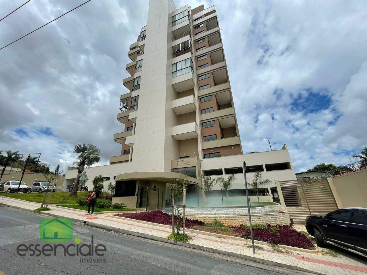 Apartamento à venda com 4 quartos, 180m² - Foto 1