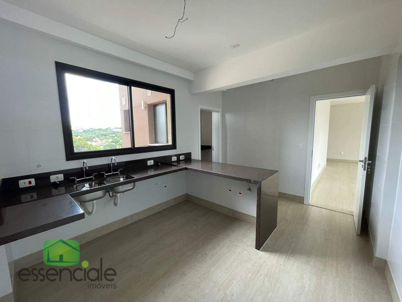 Apartamento à venda com 4 quartos, 180m² - Foto 9