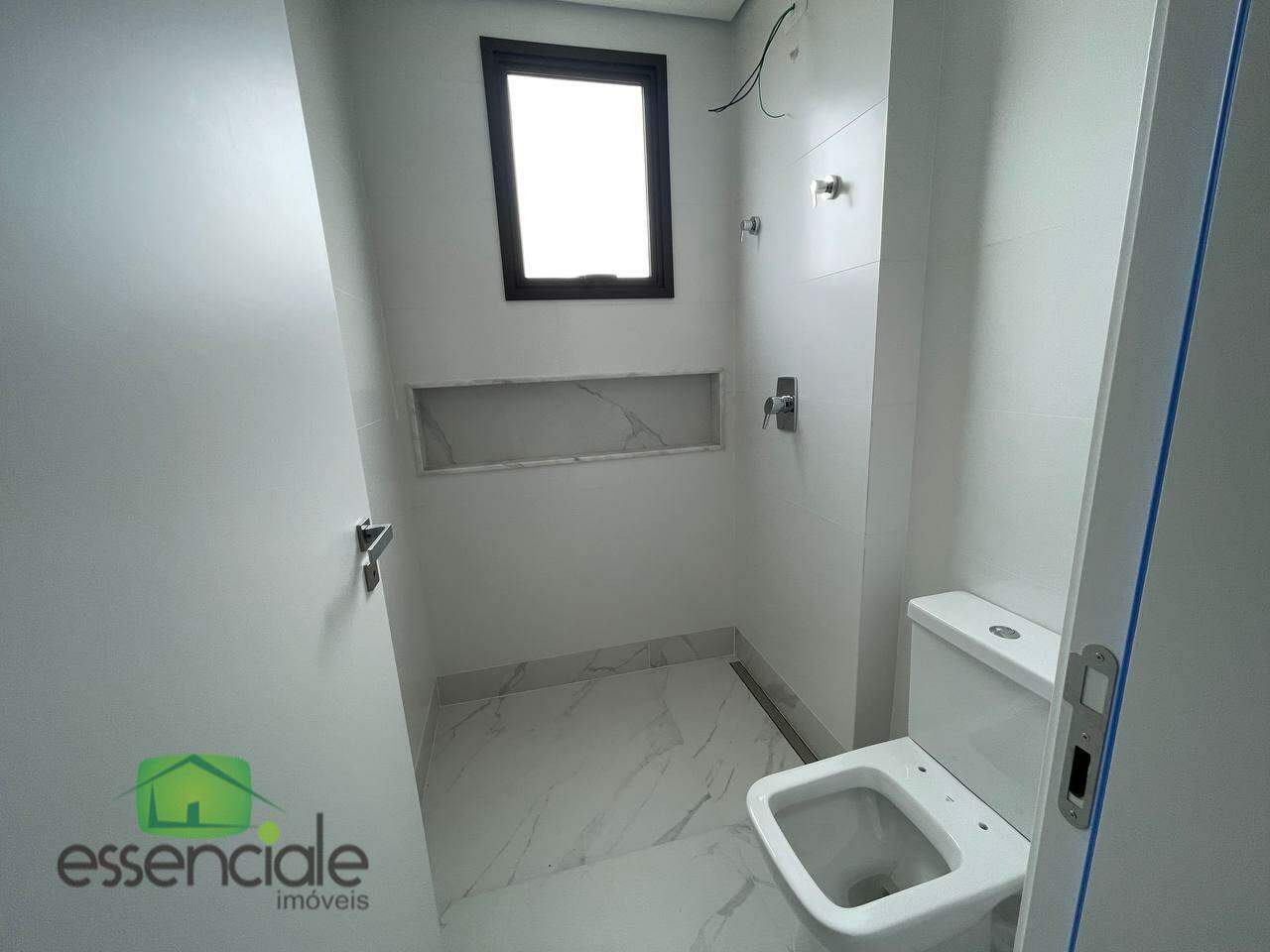 Apartamento à venda com 4 quartos, 180m² - Foto 14