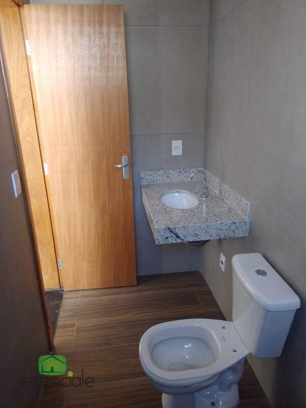 Casa à venda com 3 quartos, 100m² - Foto 9