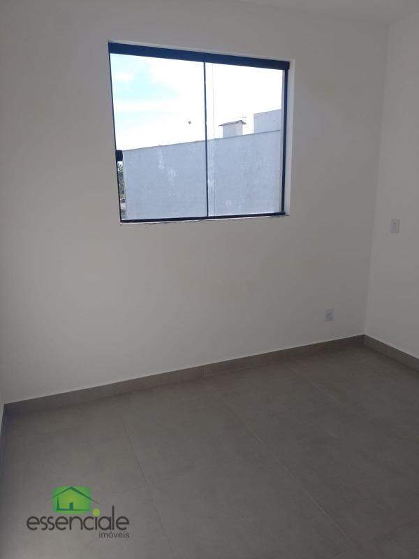 Casa à venda com 3 quartos, 100m² - Foto 5