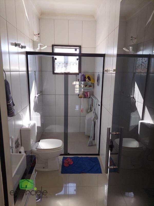 Casa à venda com 3 quartos, 300m² - Foto 19